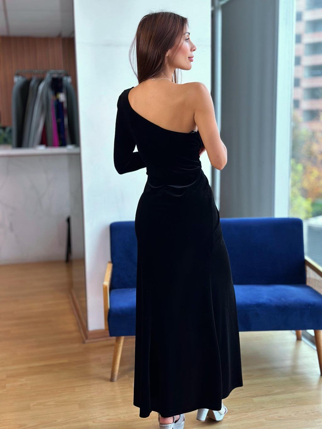 Vestido Terciopelo Asimetrico - Negro