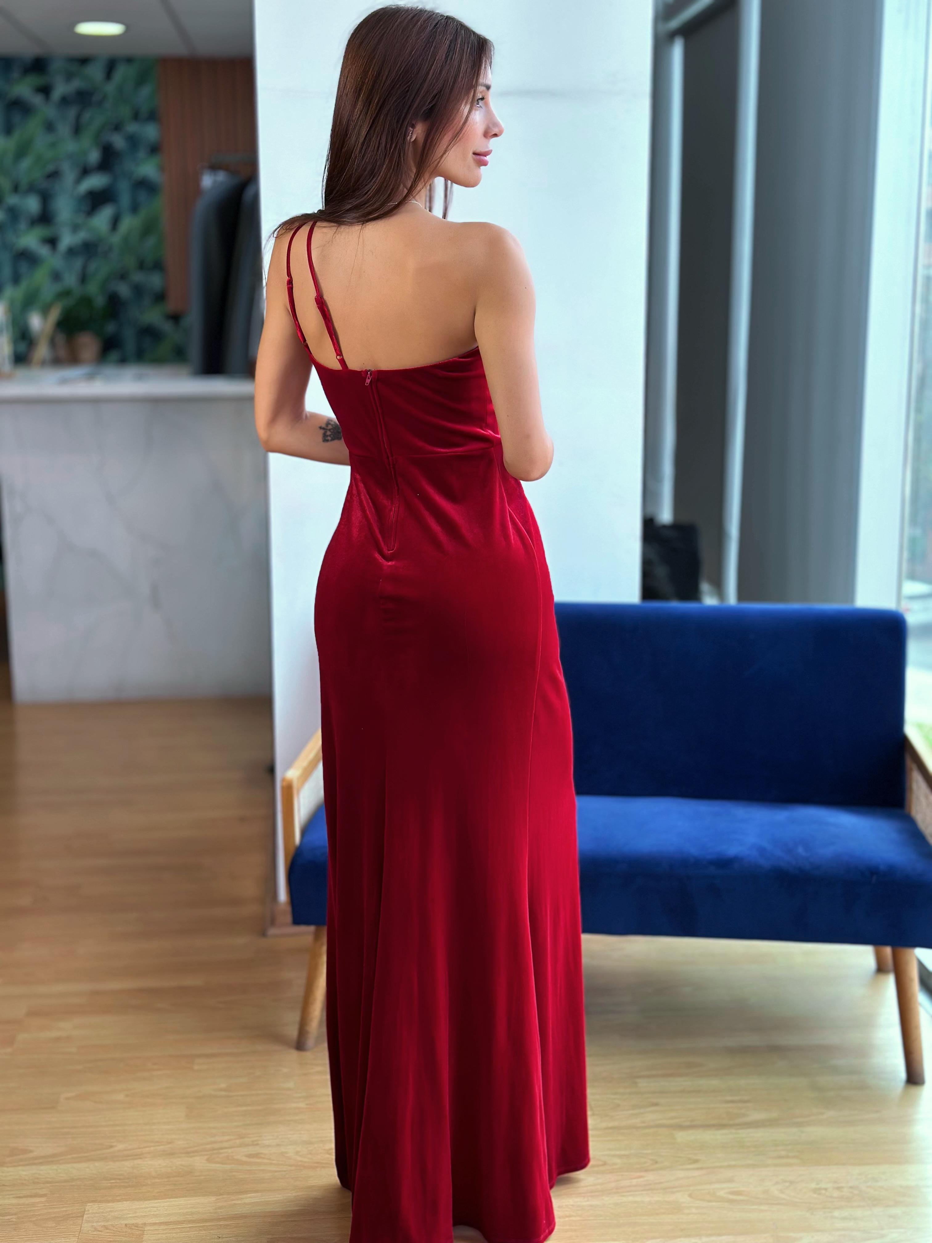 Vestido Asimetrico - Rojo Terciopelo