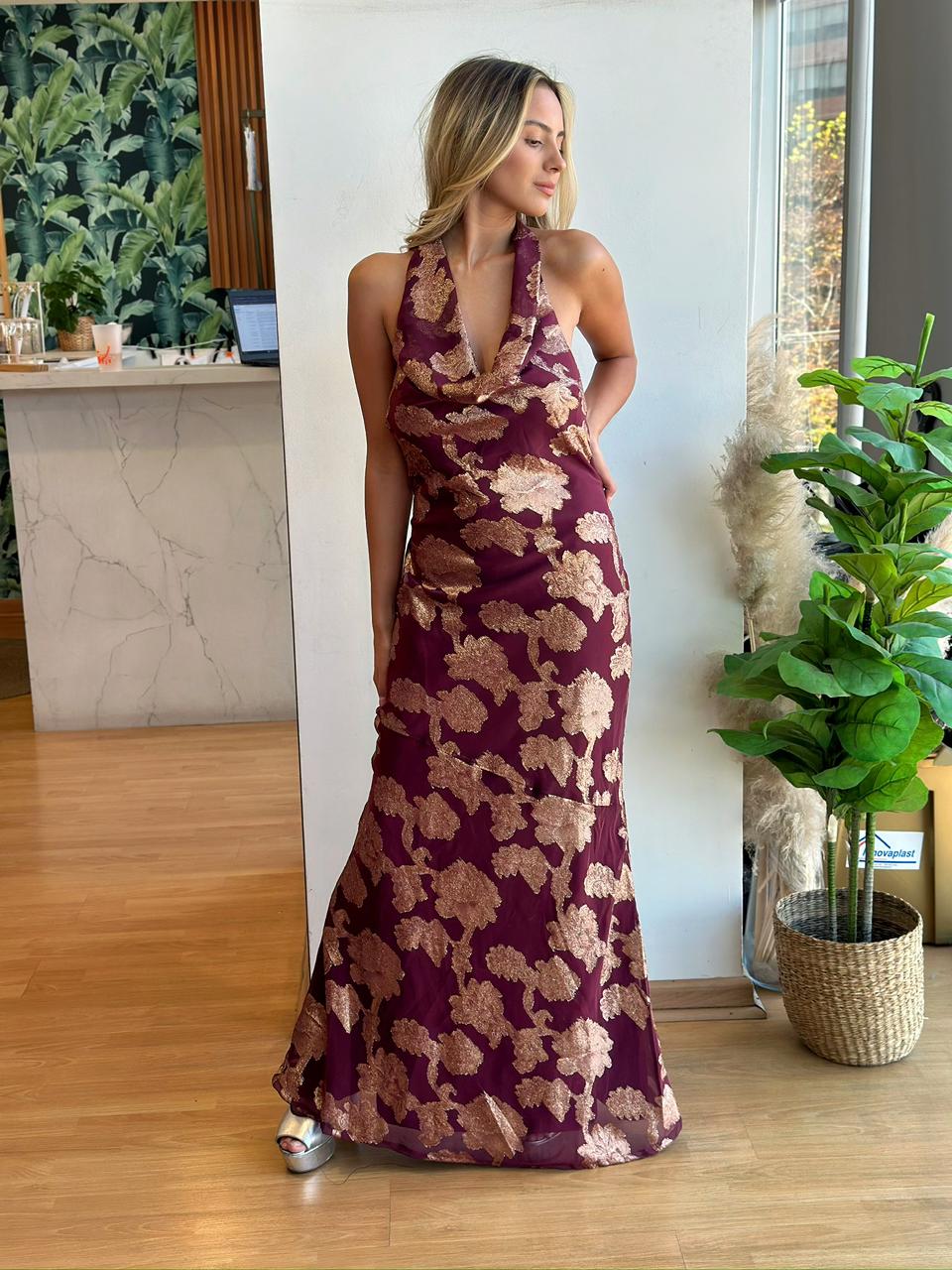 Vestido Fluido - Burdeo con Dorado