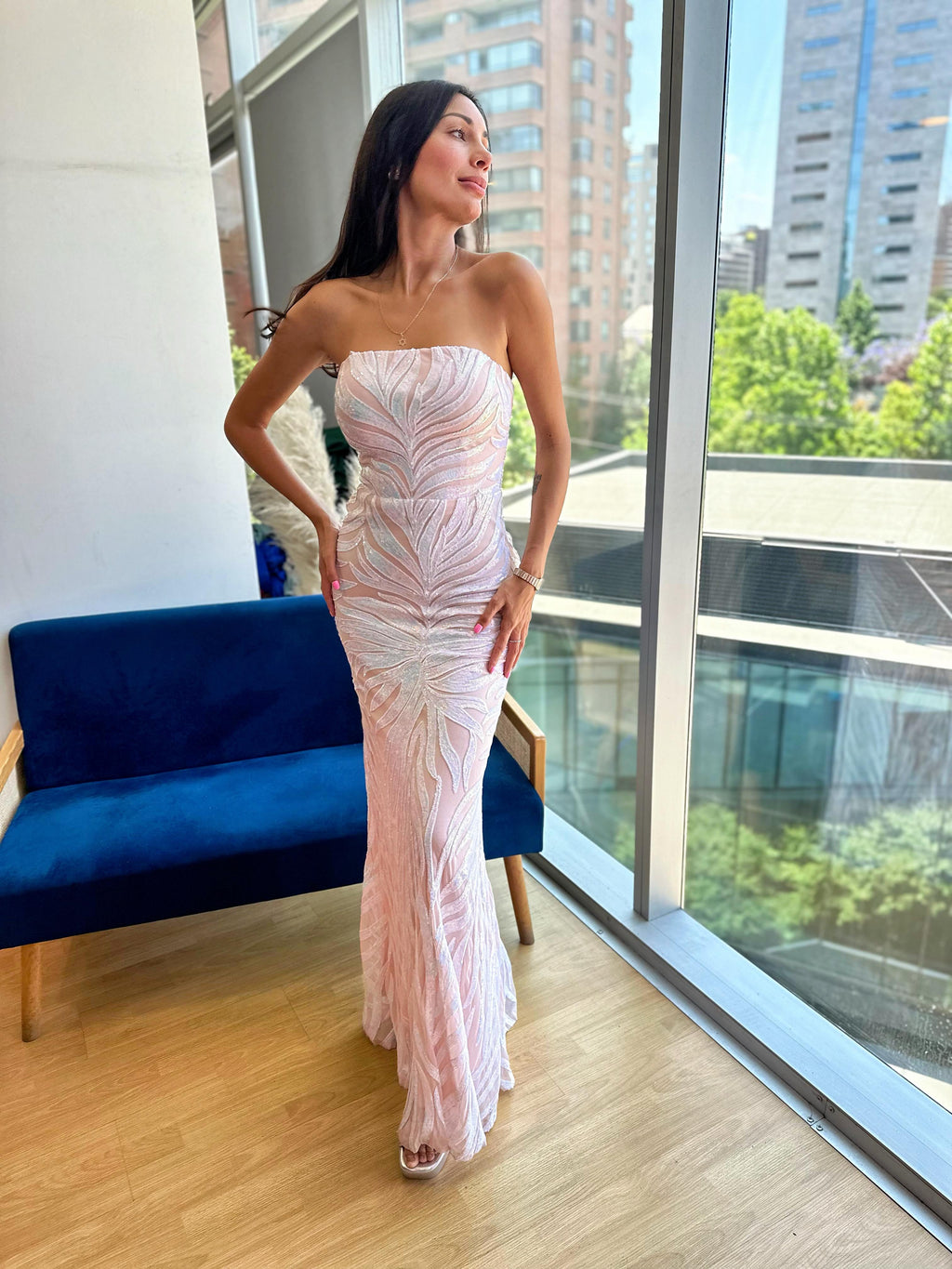 Vestido Strapless Lentejuelas - Blanco con Rosa