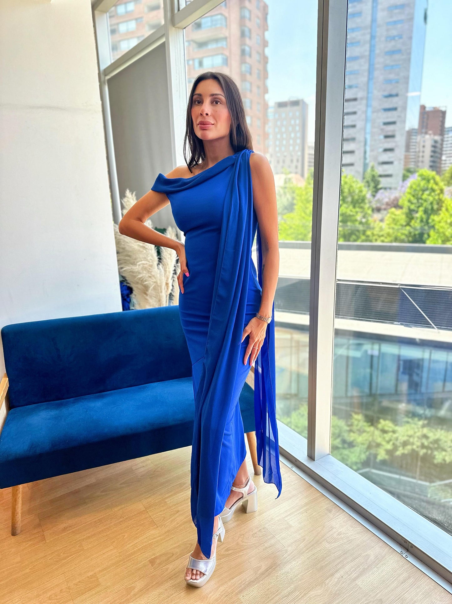 Vestido Azul Rey Escote Bote