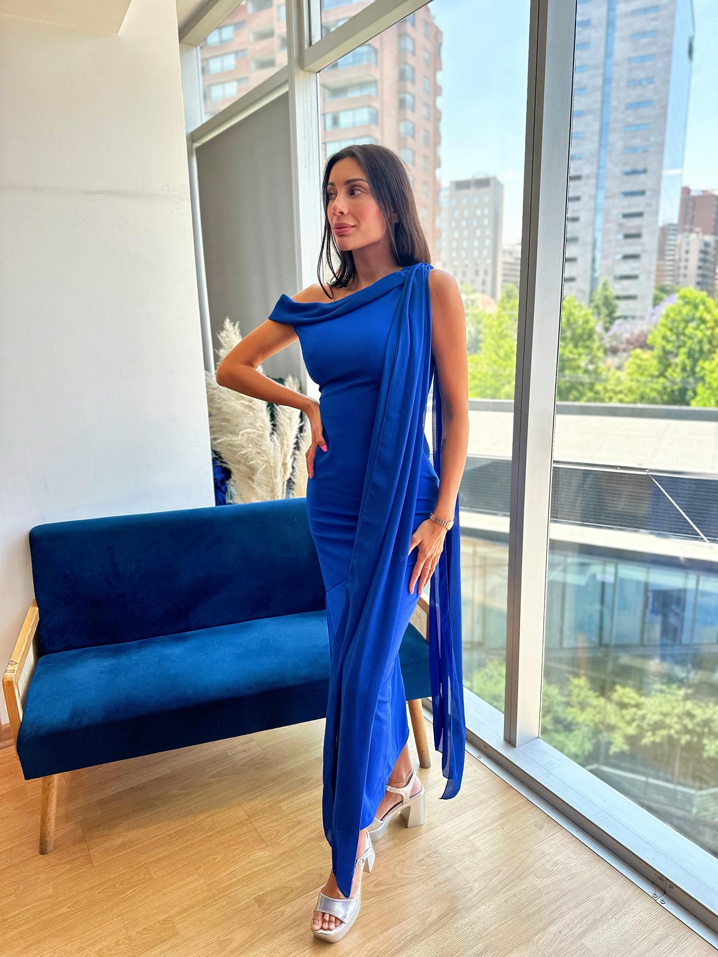 Vestido Azul Rey Escote Bote
