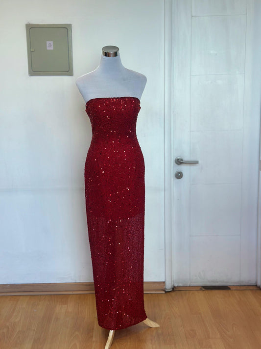 Vestido Rojo Strapless con Lentejuelas y Mostacillas